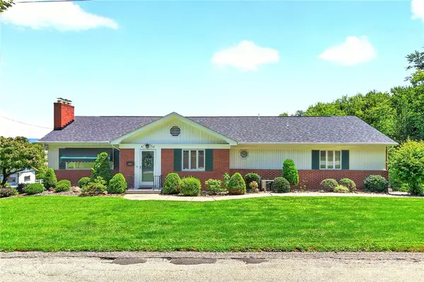 166 Braddock Road Ave, Mt Pleasant, PA 15666