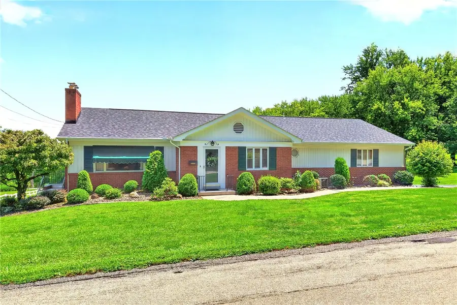 166 Braddock Road Ave, Mount Pleasant, PA 15666 - #2