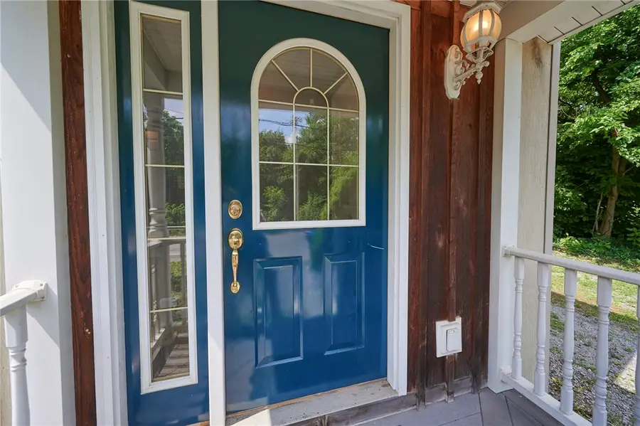 632 Wampum Ave, Ellwood City, PA 16117 - #2