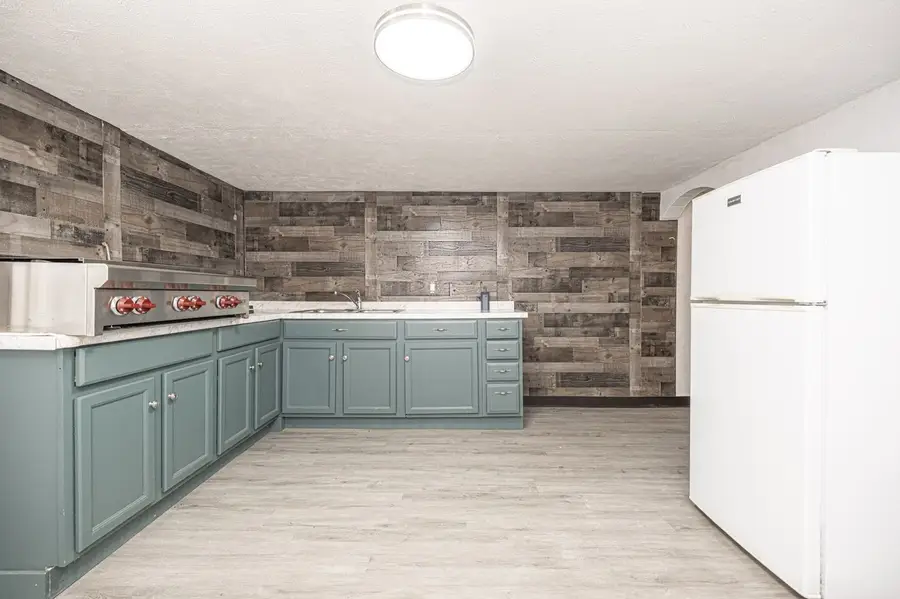 735 1/2 7th Avenue, Coraopolis, PA 15108 - #3