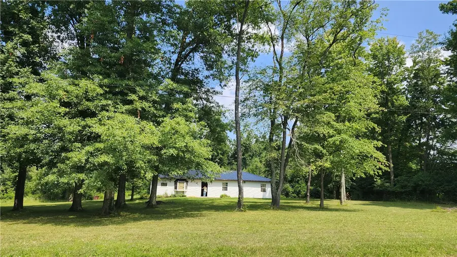 1183 Clark Rd, Enon Valley, PA 16120 - #2