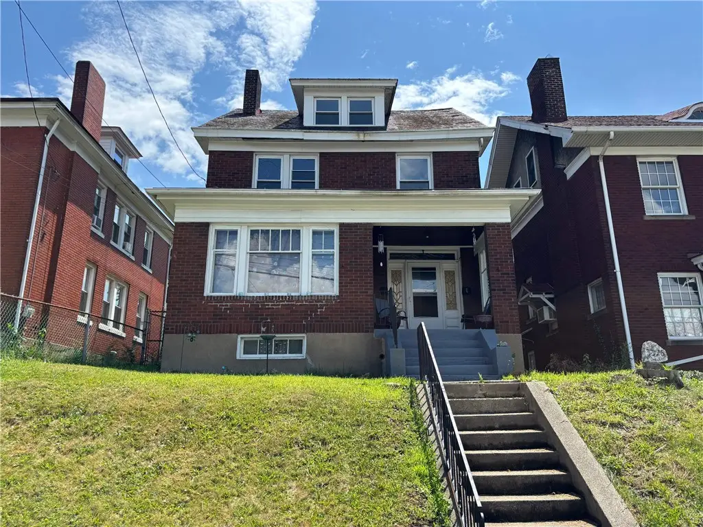 3326 Versailles Ave, McKeesport, PA 15132 - #1