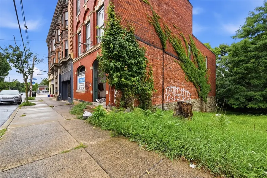 2107 Perrysville Ave, Pittsburgh, PA 15214 - #3