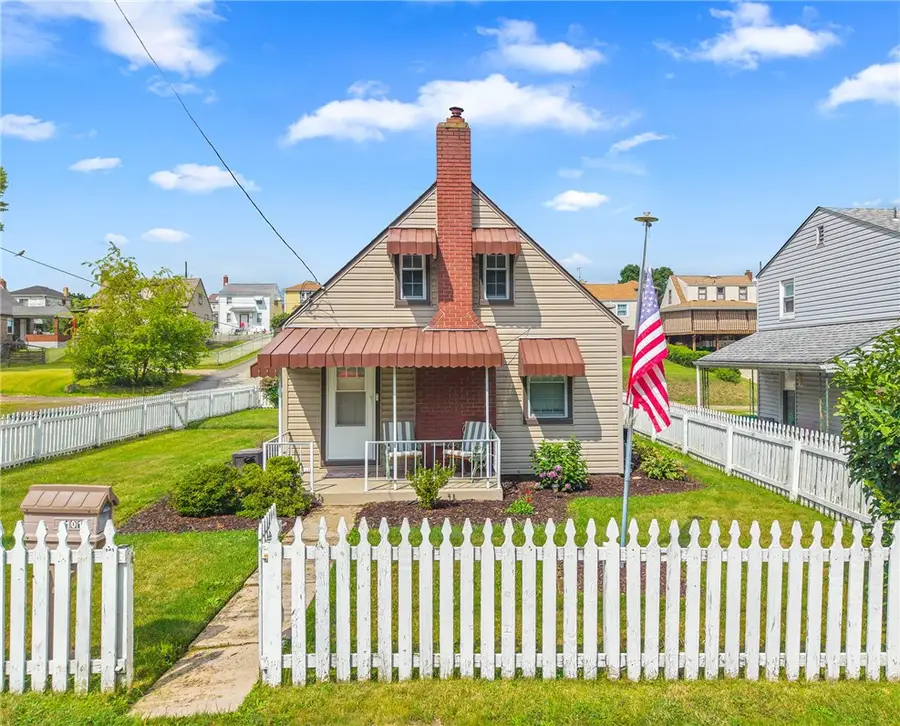 2101 Wesley St, McKeesport, PA 15132 - #2