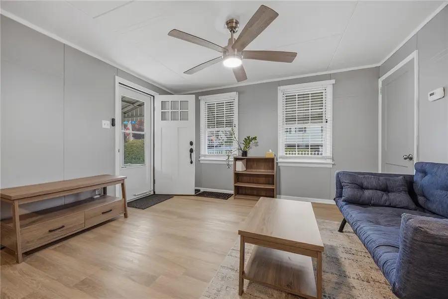 2101 Wesley St, McKeesport, PA 15132 - #3