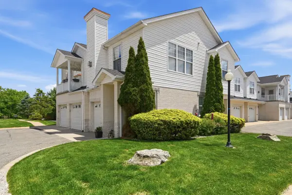 244 Adams Pointe Blvd. #6, Mars, PA 16046