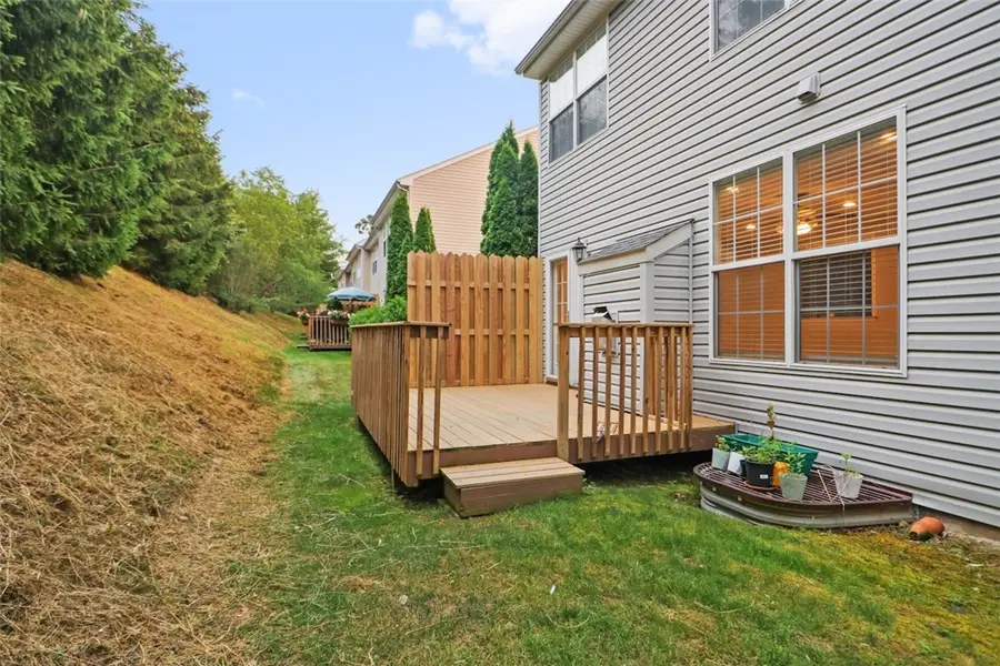 10550 Cherry Grove Ct, Wexford, PA 15090 - #2