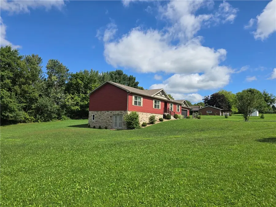 961 Sunset Dr, Butler, PA 16001 - #2
