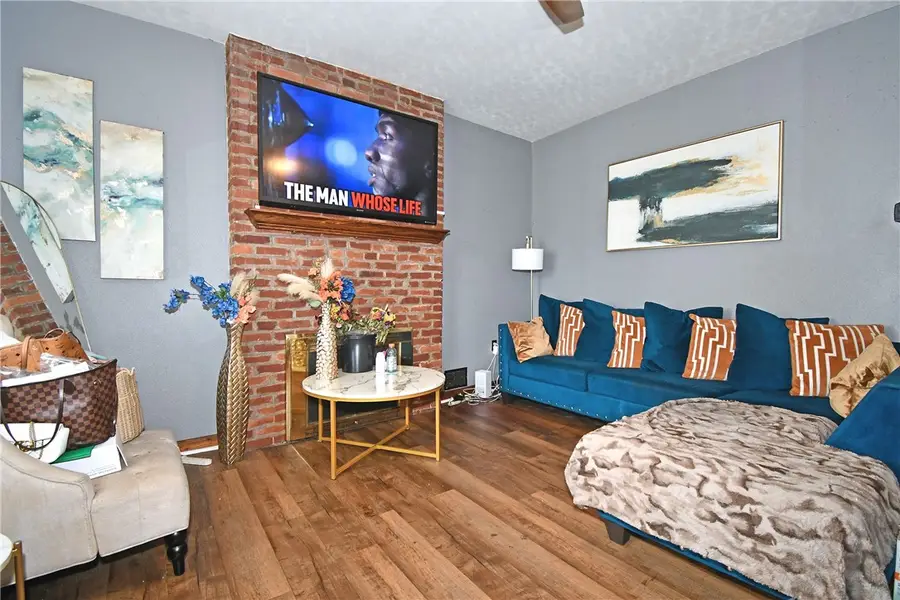 306 Moore Ave, Pittsburgh, PA 15210 - #3