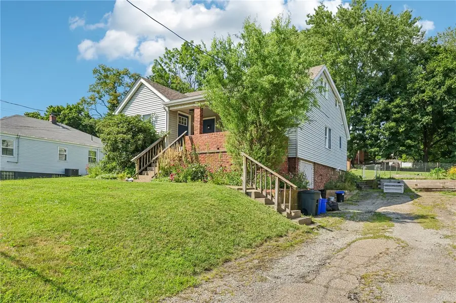 221 Rosecrest Dr, Monroeville, PA 15146 - #3