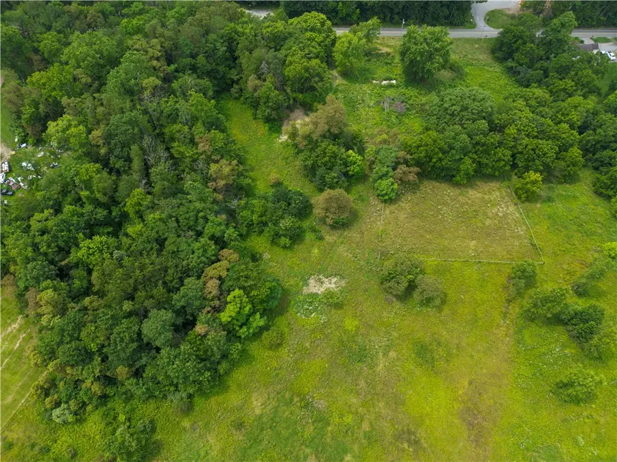 610 Valley Rd, Darlington, PA 16115 - #3