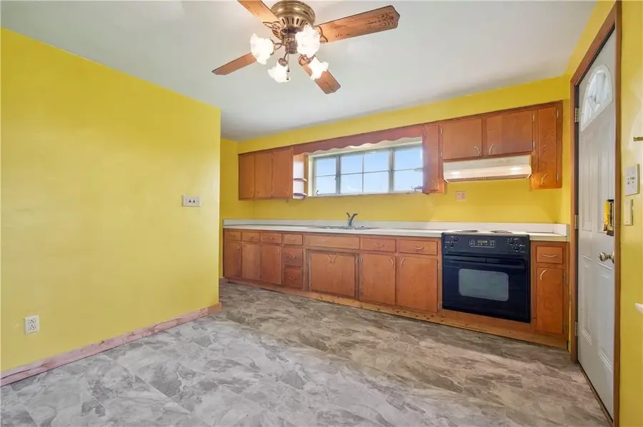 3601 Brandis Ave, South Park, PA 15129 - #3