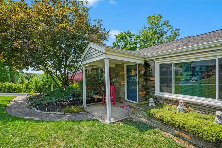 1242 Arrowood Dr, Pittsburgh, PA 15243 - #3