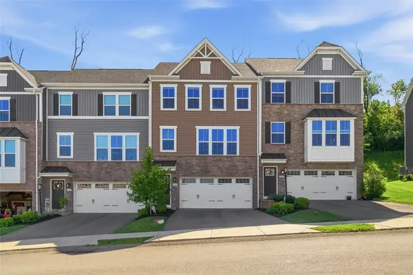 458 Greenwood Dr, Canonsburg, PA 15317
