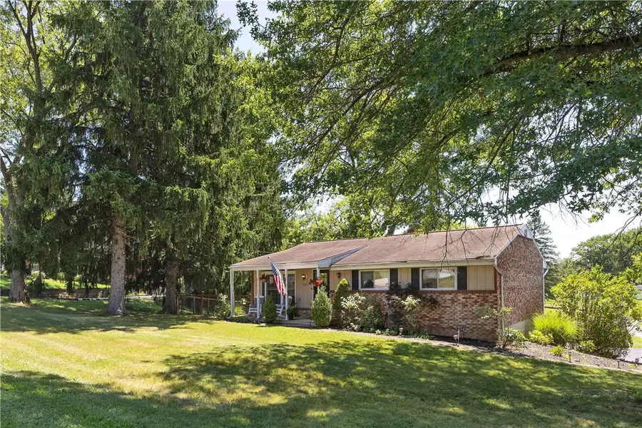 213 Sharon Grange Rd, Aliquippa, PA 15001 - #3