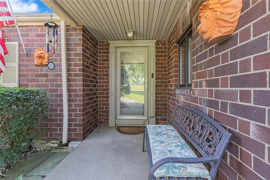 1340 Adams Dr, Ambridge, PA 15003 - #2