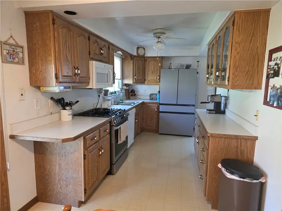 2638 Beverly Dr, Washington, PA 15301 - #2