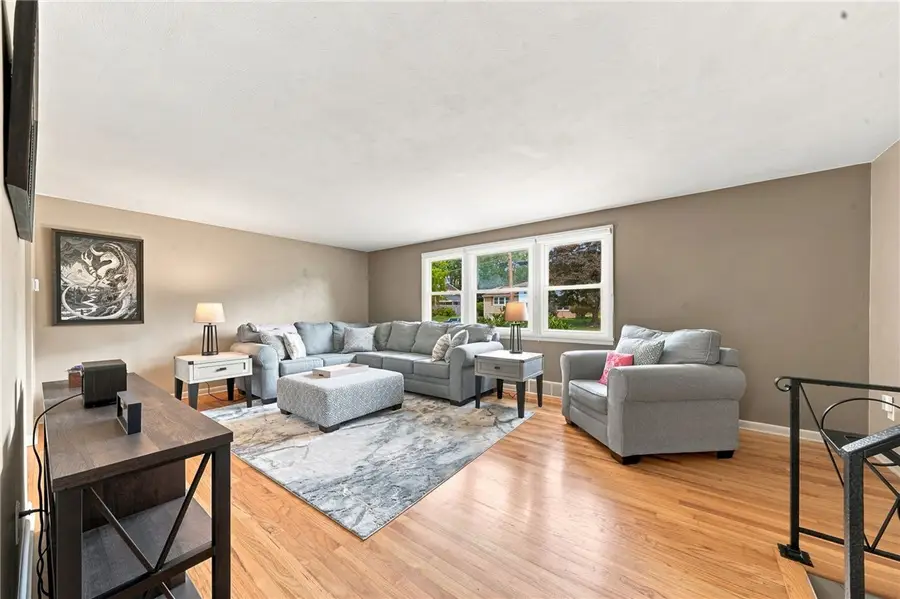 346 Coleman Dr, Monroeville, PA 15146 - #3