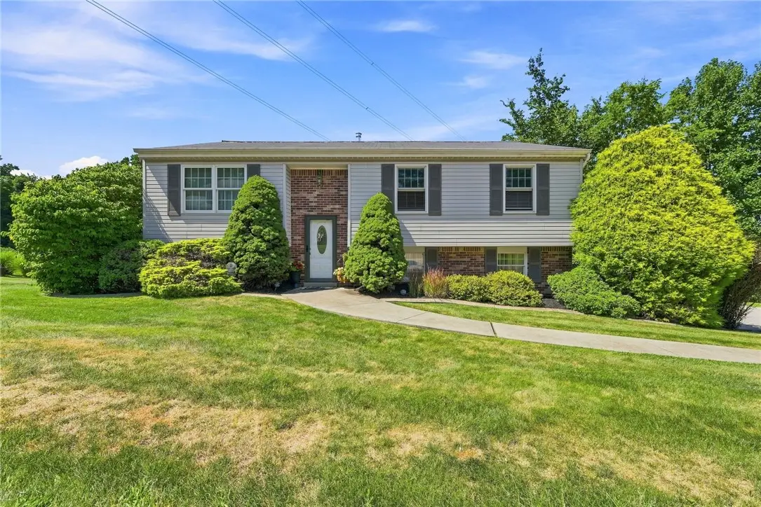 4062 Greenridge Dr, Verona, PA 15147 - #1