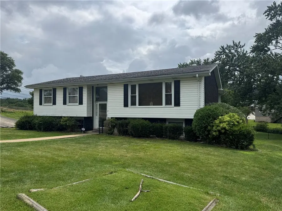 2 Meadow Dr, Greensburg, PA 15601 - #2