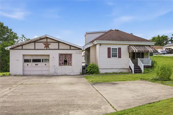 514 Rostraver Rd, Belle Vernon, PA 15012