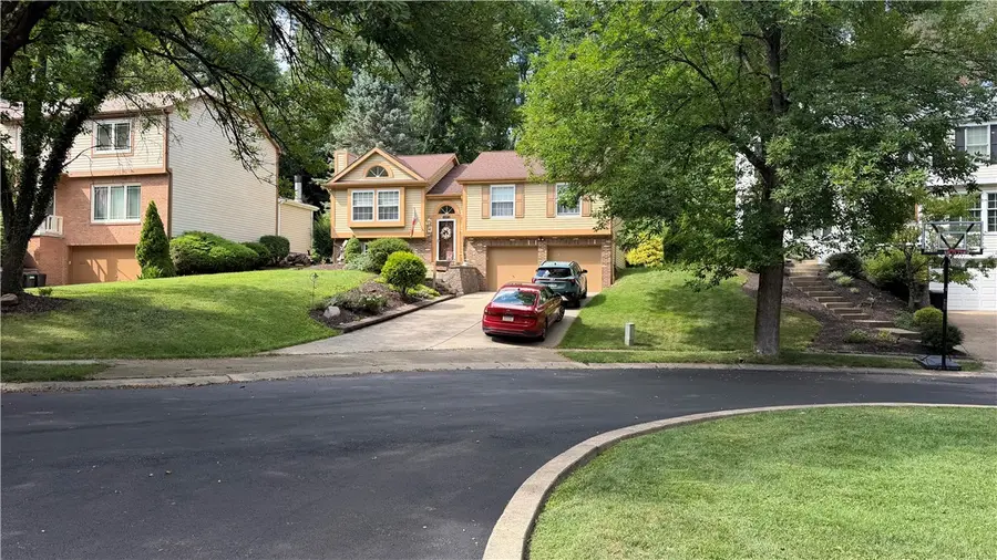 241 Valley Park Drive, Pittsburgh, PA 15216 - #2