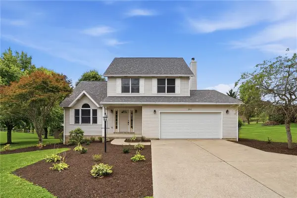 202 Holyoke Rd, Butler, PA 16001