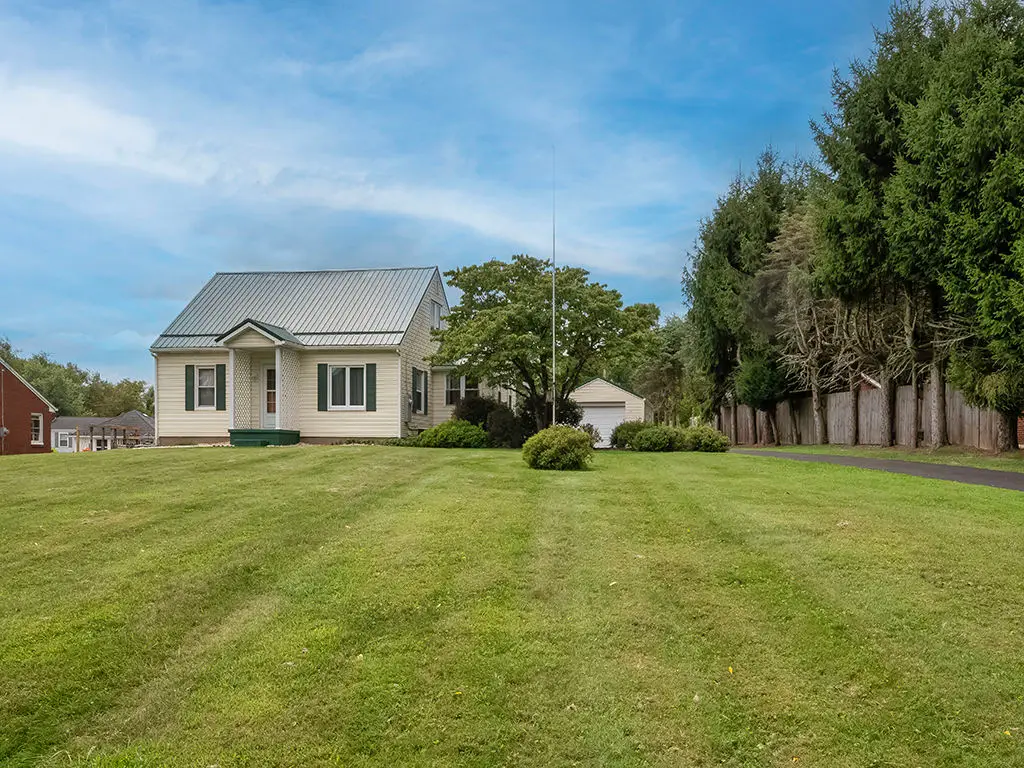 182 Oak Manor Drive, Natrona Heights, PA 15065 - #1