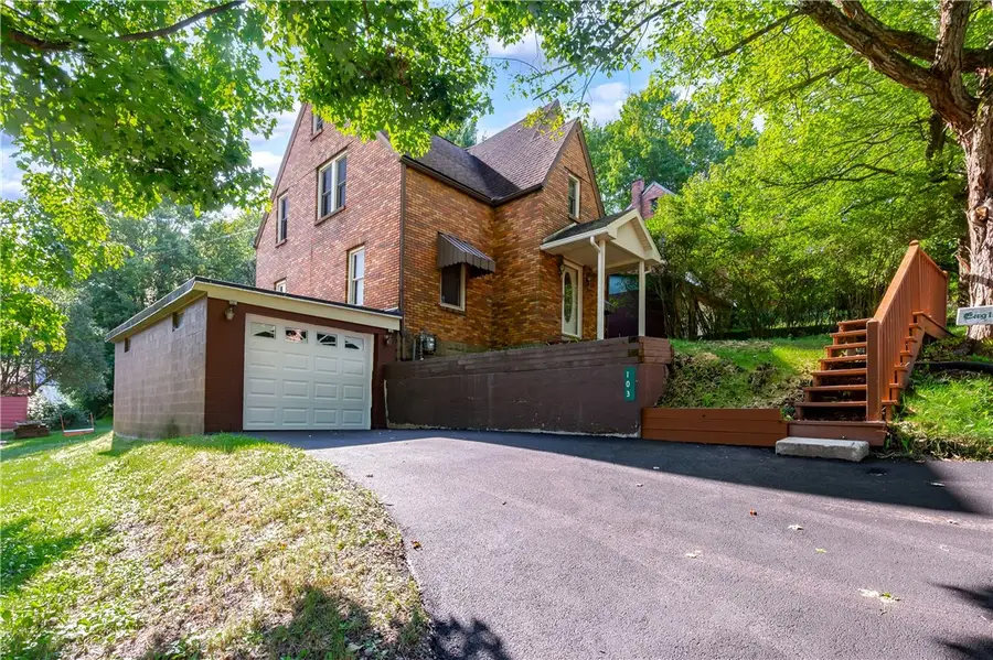 103 Taylor St, Petrolia, PA 16050 - #2