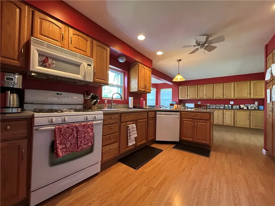 276 East Ave, Greenville, PA 16125 - #2