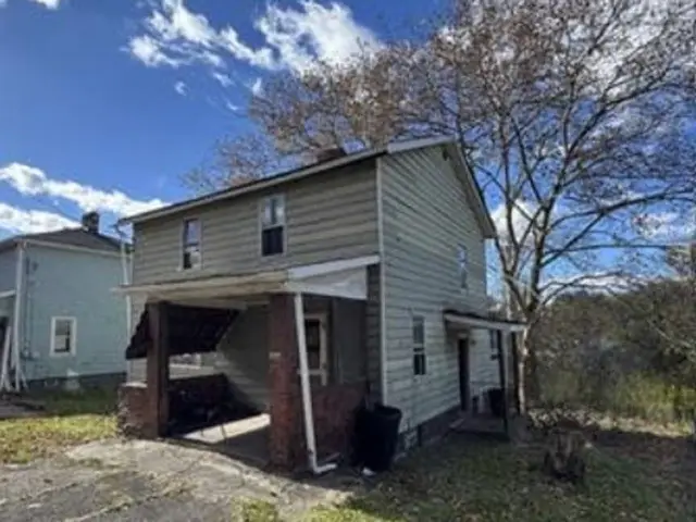 5042 Delehanty St, Pittsburgh, PA 15207 - #2