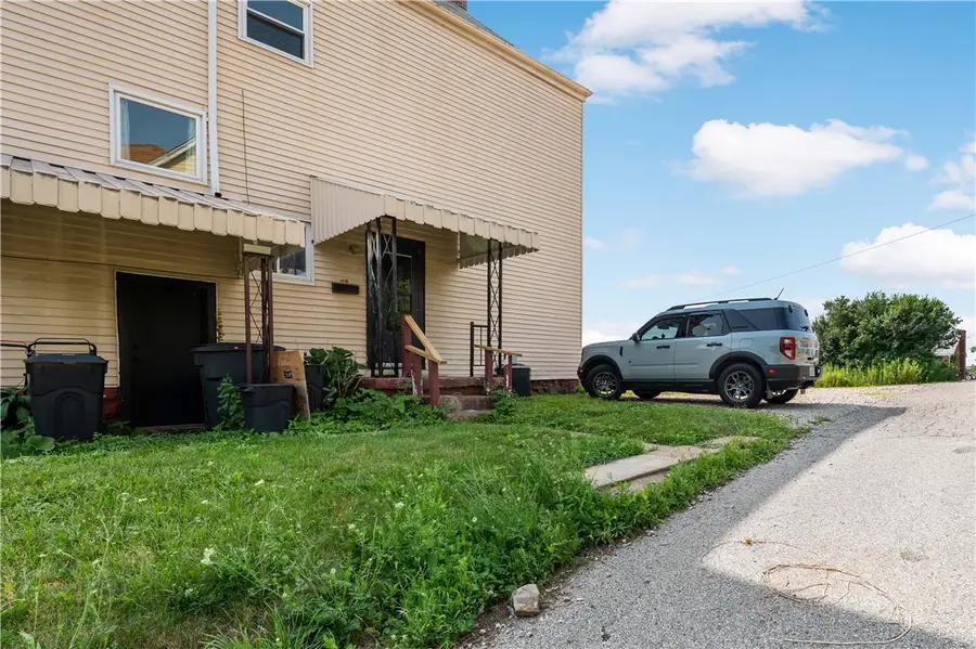 102 Stewart Ave, Pittsburgh, PA 15227 - #3