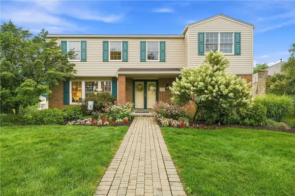 35 Weller Drive, Irwin, PA 15642