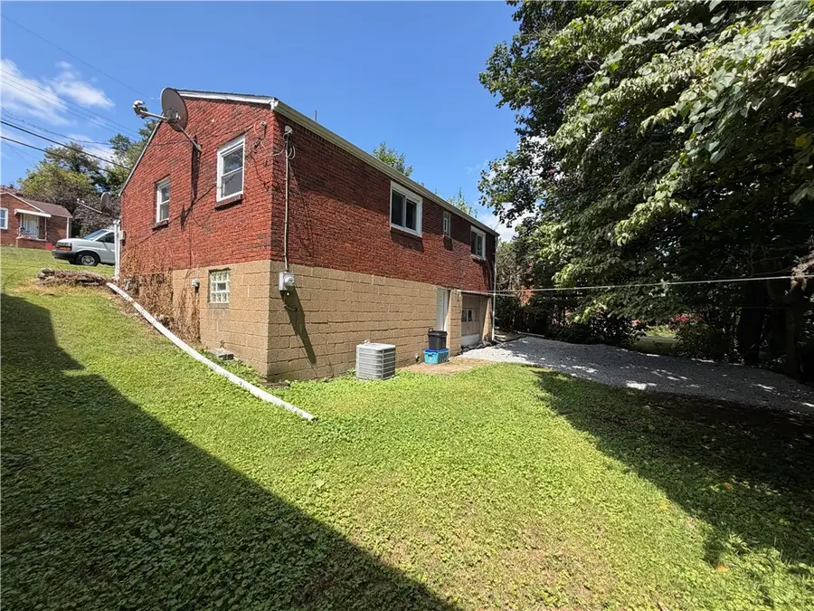 121 Glencoe Drive, West Mifflin, PA 15122 - #3
