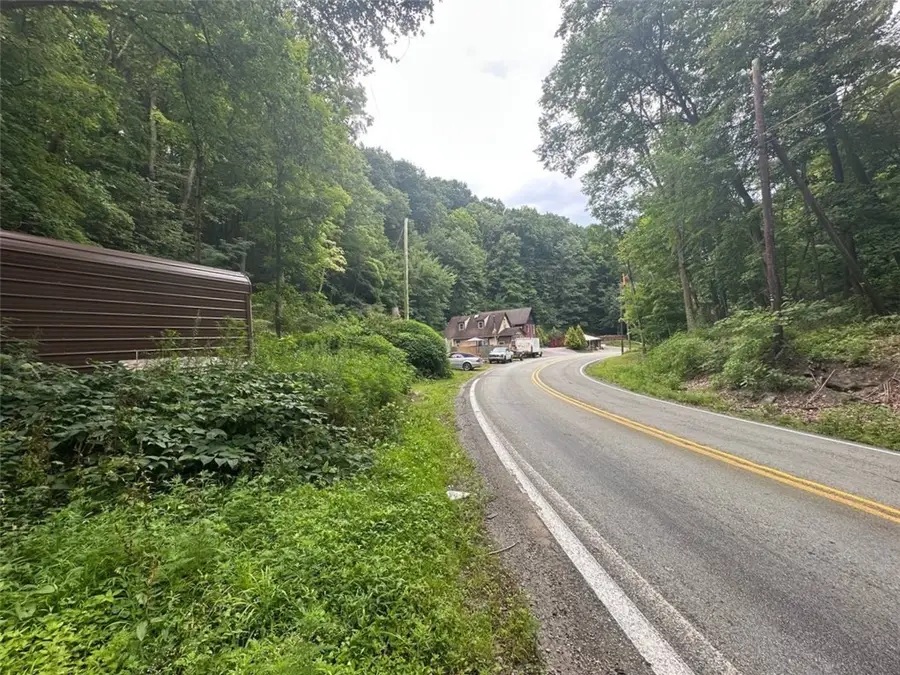 2031 Riddle Run Rd, Tarentum, PA 15084 - #3