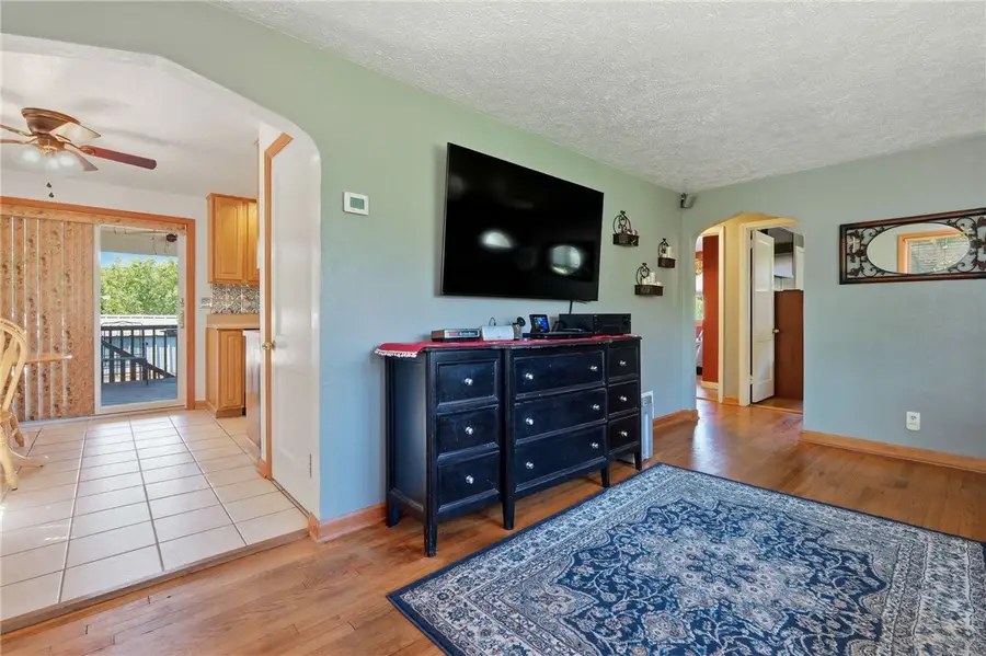 227 W Sandle Ave, Pittsburgh, PA 15237 - #3