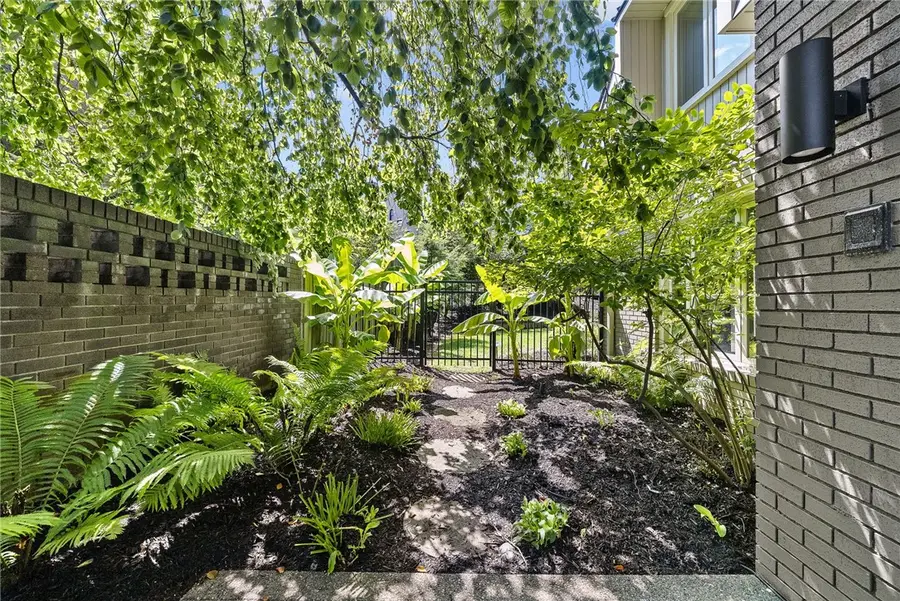 6220 Mellon Park Ct, Pittsburgh, PA 15232 - #3