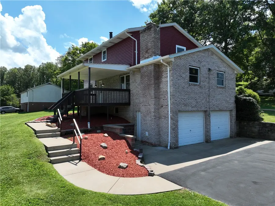 135 Willow St, Brownsville, PA 15417 - #3