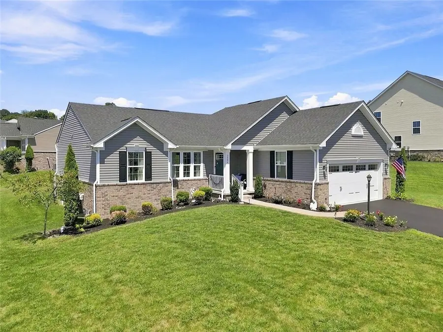 1006 Black Sands Dr, Jeannette, PA 15644 - #2