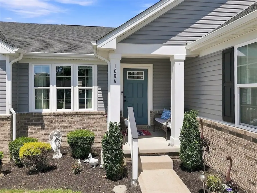 1006 Black Sands Dr, Jeannette, PA 15644 - #3
