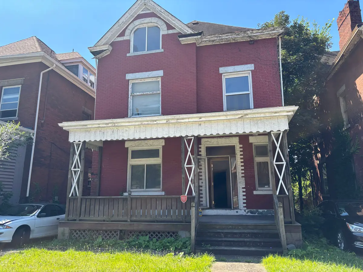 422 Charles Street, Pittsburgh, PA 15210 - #1