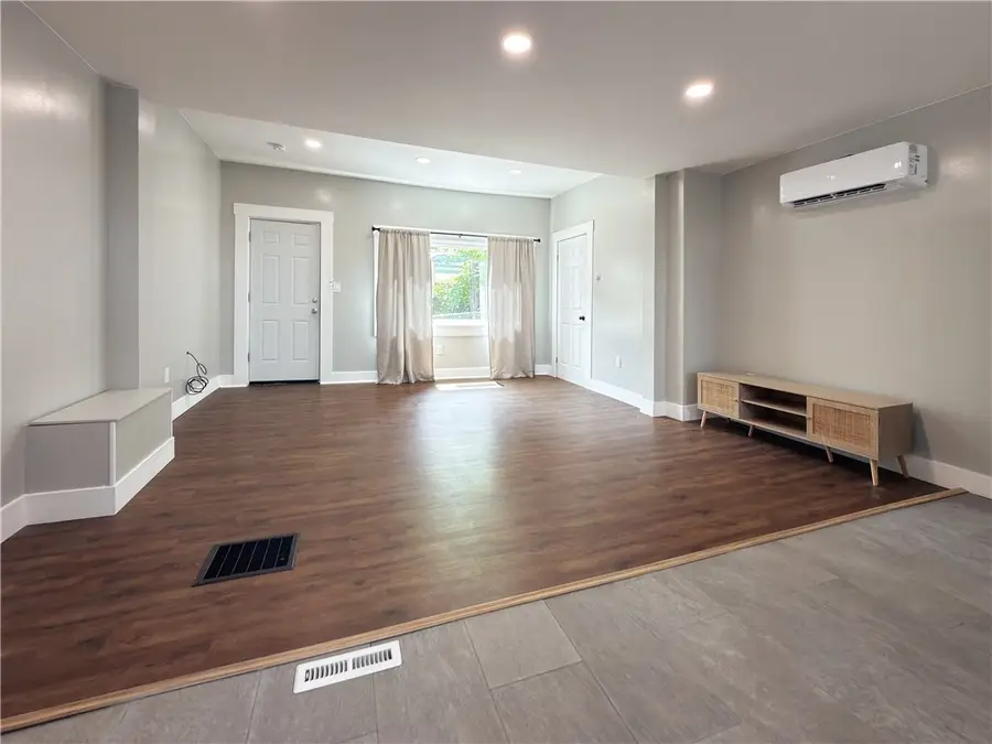49 Holt St, Pittsburgh, PA 15203 - #3