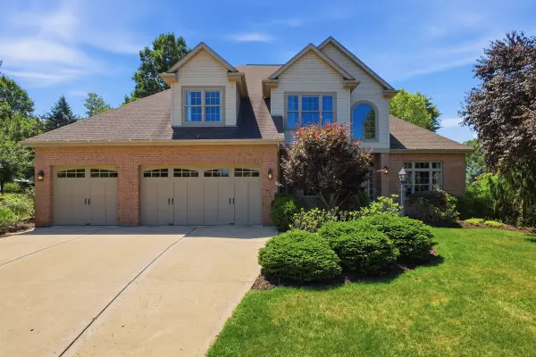 201 Crawford Court, Mars, PA 16046