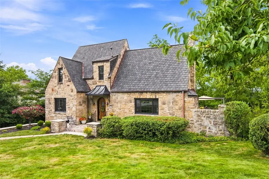 1134 Greenridge Ln, Pittsburgh, PA 15220 - #3