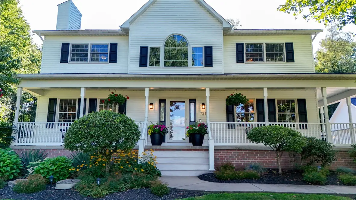 721 Delaware Trl, Mercer, PA 16137 - #1
