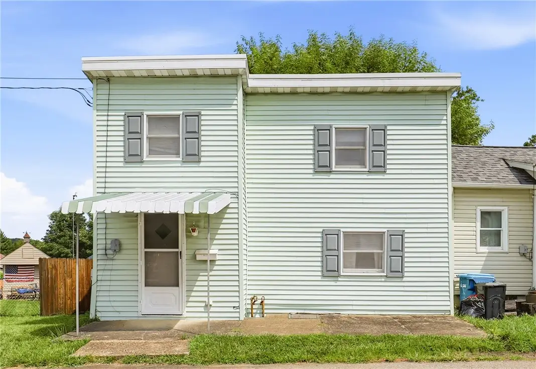 216 W Vine St, Mount Pleasant, PA 15666 - #1