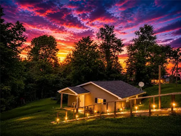 673 Taylorstown Ridge Rd, Avella, PA 15312