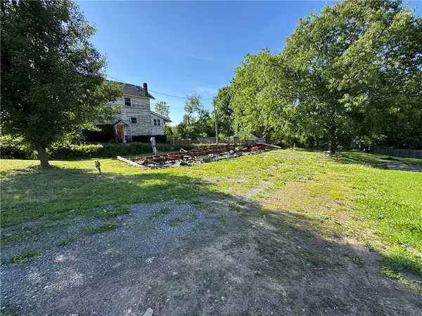 393 N Gallatin Ave, Uniontown, PA 15401