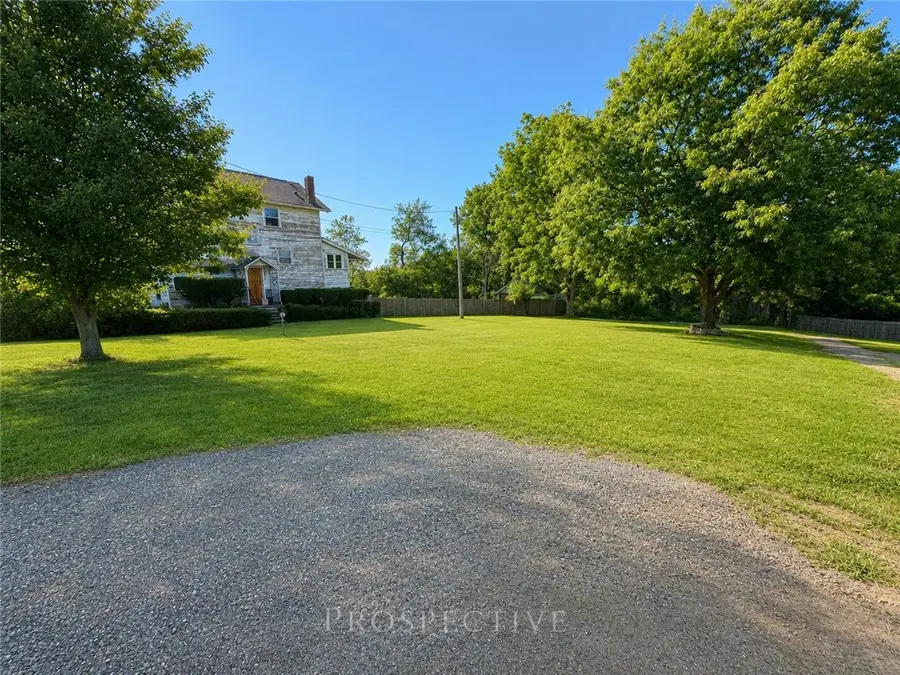 393 N Gallatin Ave, Uniontown, PA 15401 - #2