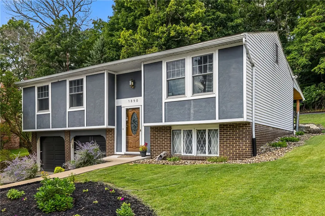 1890 Riggs Rd, South Park, PA 15129 - #1